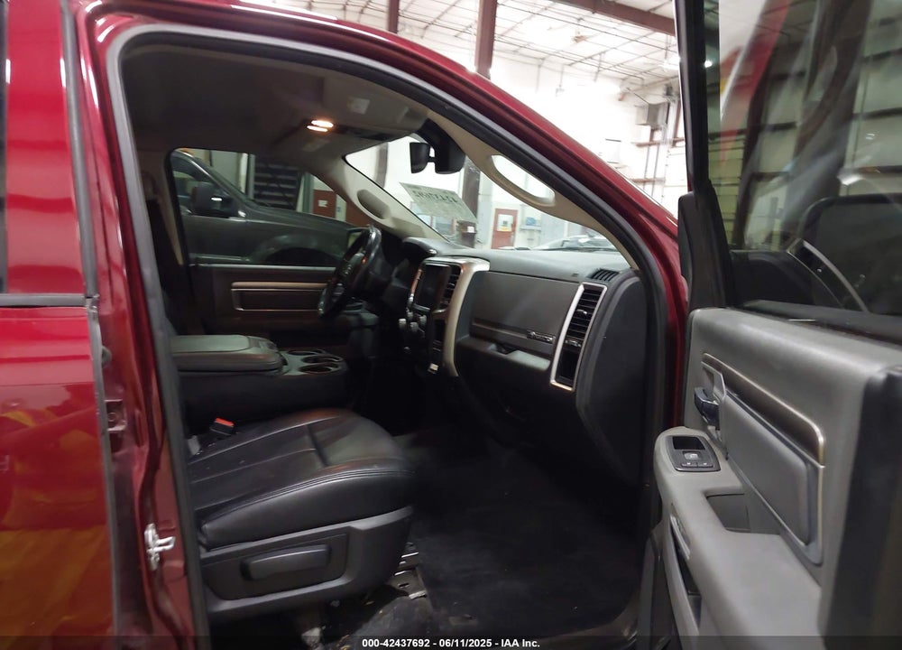 2017 RAM 1500 VIN: 1C6RR7TT9HS583431