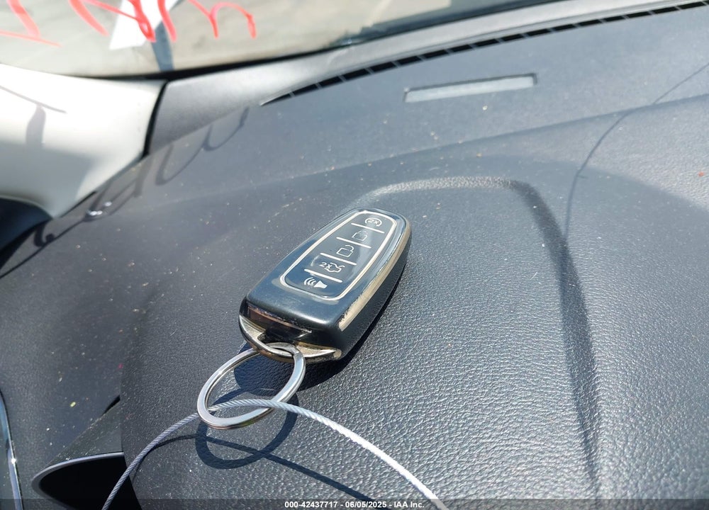 2017 FORD ESCAPE TITANIUM VIN: 1FMCU0J96HUA83030