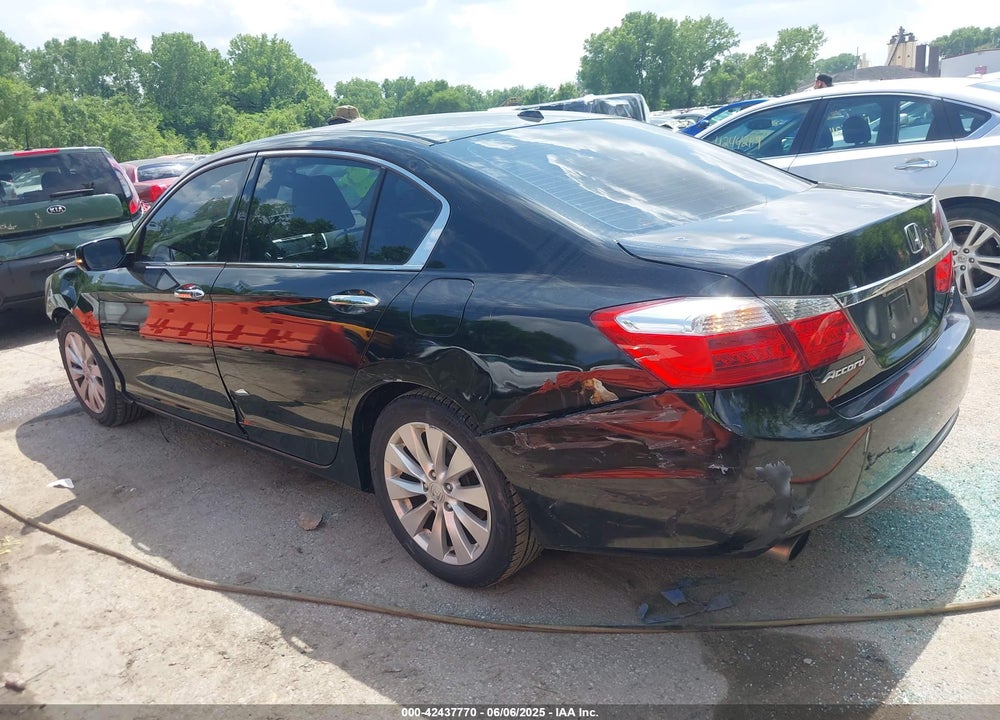 2013 HONDA ACCORD EX-L V-6 VIN: 1HGCR3F82DA013965
