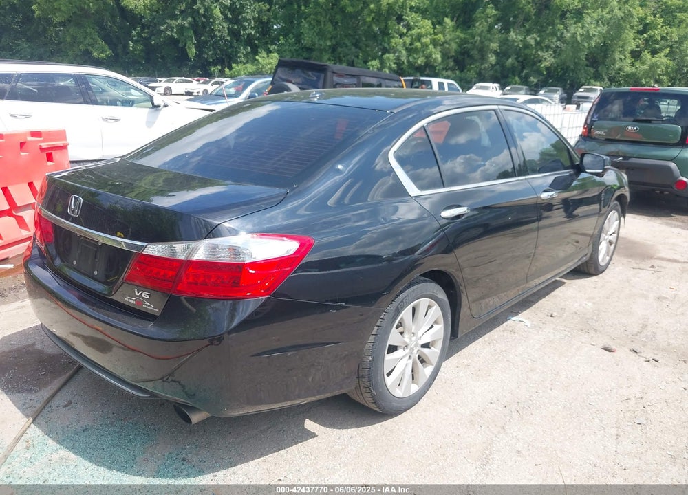 2013 HONDA ACCORD EX-L V-6 VIN: 1HGCR3F82DA013965