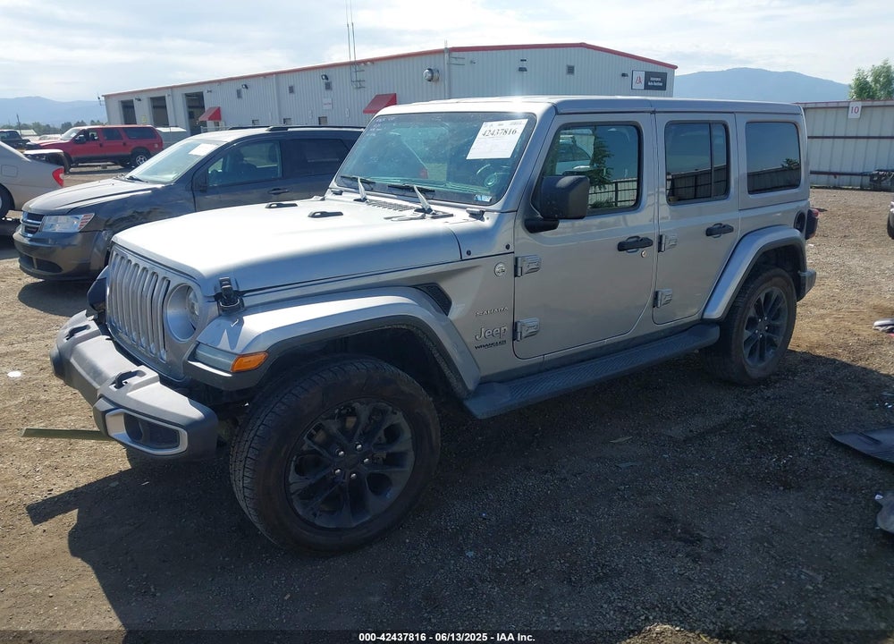 2018 JEEP WRANGLER UNLIMITED SAHARA VIN: 1C4HJXEG2JW124882