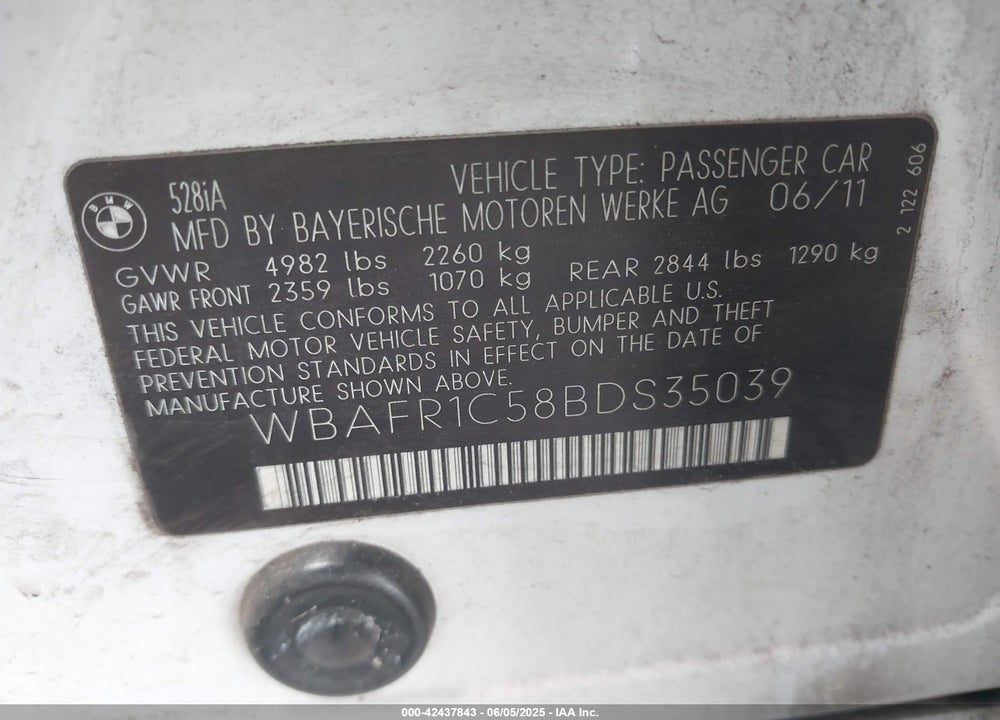 2011 BMW 528I VIN: WBAFR1C58BDS35039