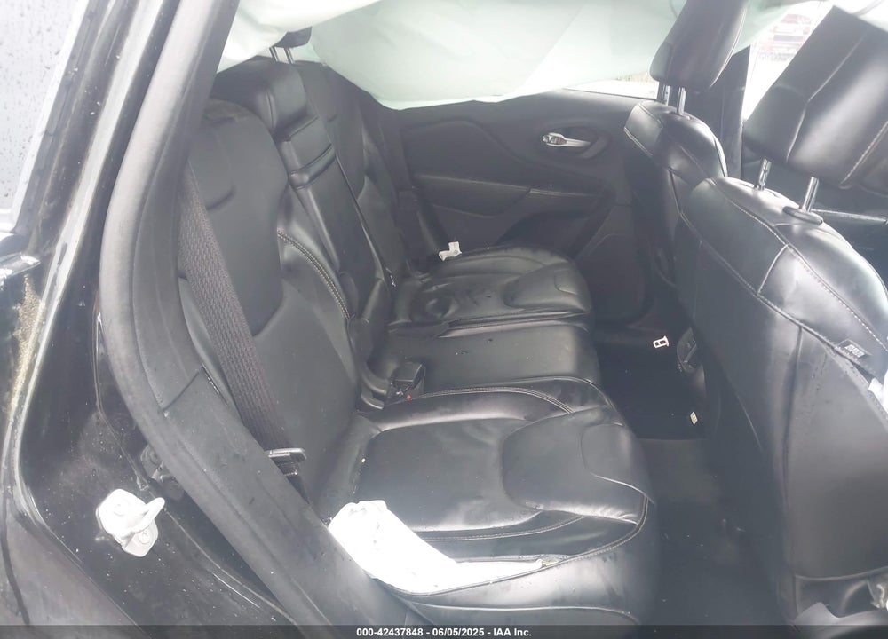 2015 JEEP CHEROKEE LIMITED VIN: 1C4PJMDB2FW773119