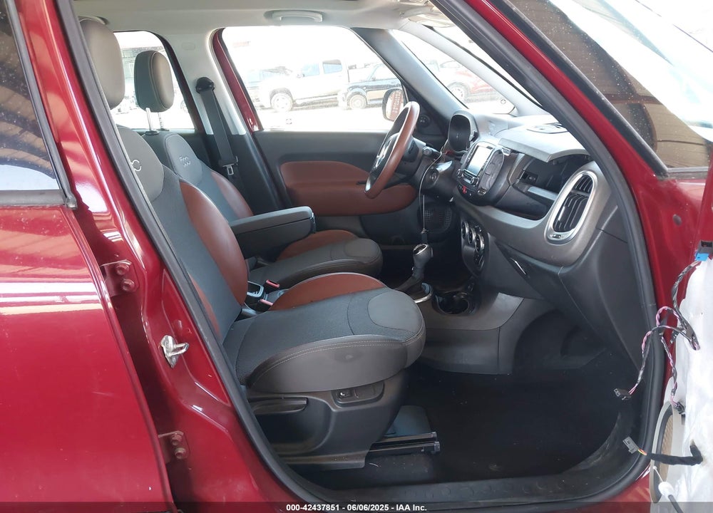 2015 FIAT 500L VIN: ZFBCFADH8FZ034079
