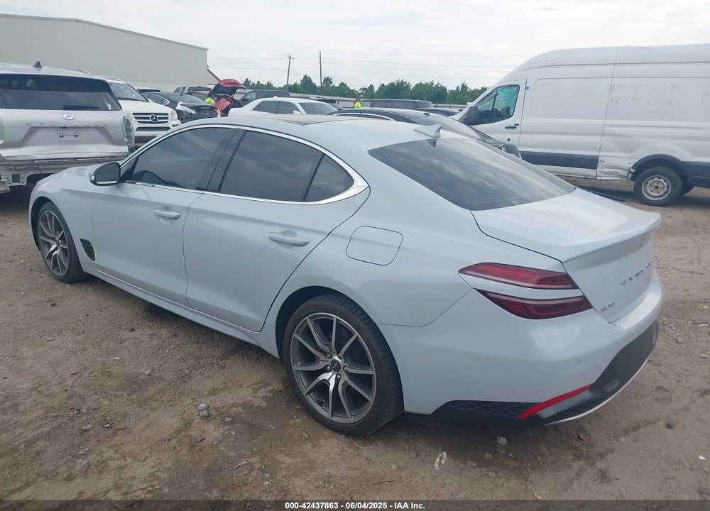 2022 GENESIS G70 VIN: KMTG34TA9NU090218