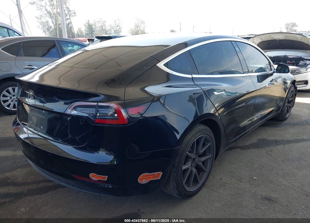 2018 TESLA MODEL 3 VIN: 5YJ3E1EA5JF109014