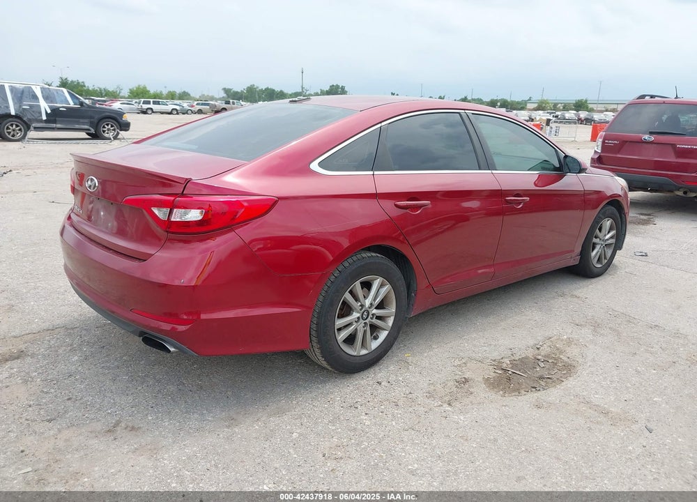 2015 HYUNDAI SONATA SE VIN: 5NPE24AF1FH097635