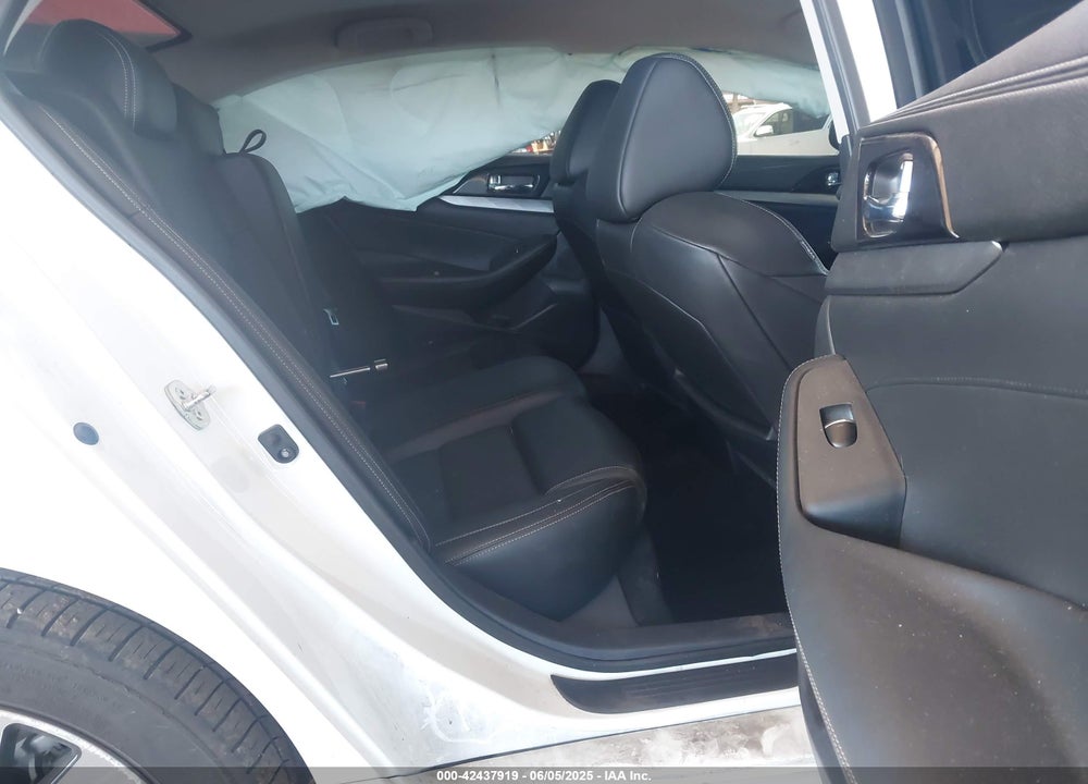 2018 NISSAN MAXIMA VIN: 1N4AA6AP7JC398314