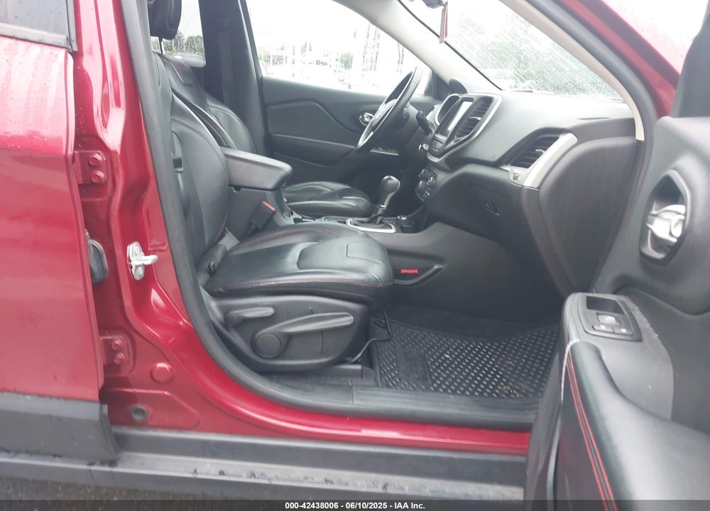 2015 JEEP CHEROKEE VIN: 1C4PJMBSXFW667469