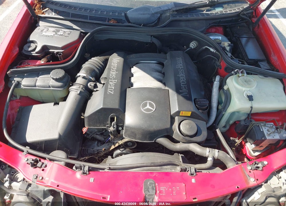 2001 MERCEDES-BENZ CLK 320 VIN: WDBLJ65GX1F164842