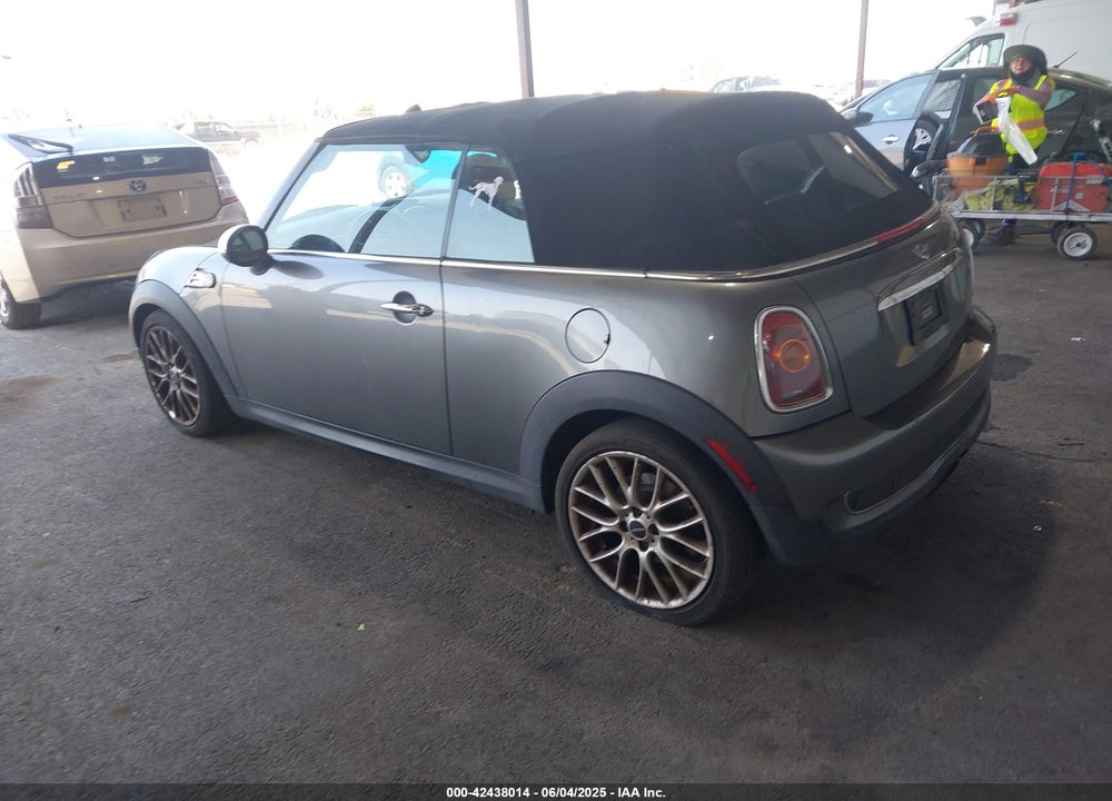 2009 MINI JOHN COOPER WORKS VIN: WMWMS93529TK19610