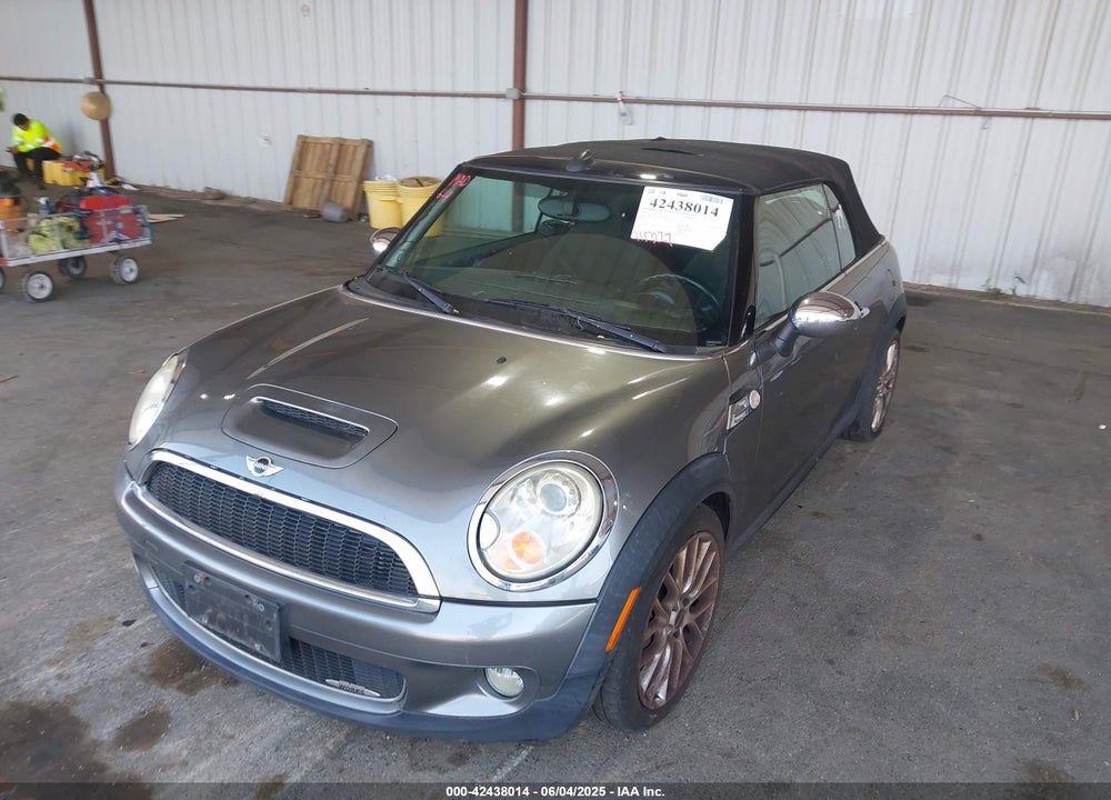 2009 MINI JOHN COOPER WORKS VIN: WMWMS93529TK19610