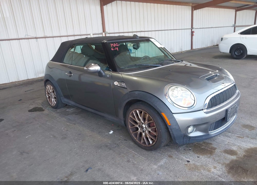 2009 MINI JOHN COOPER WORKS VIN: WMWMS93529TK19610