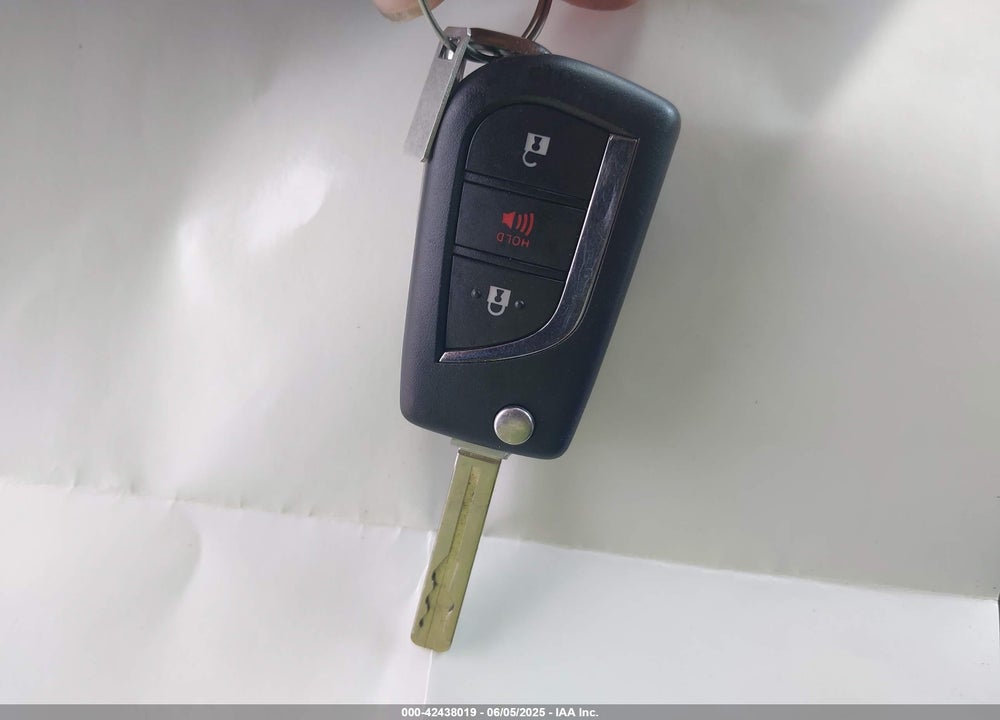 2021 TOYOTA RAV4 VIN: 2T3H1RFV0MC123615