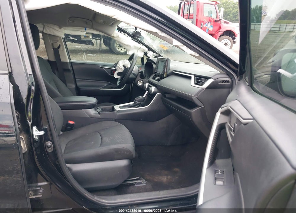 2021 TOYOTA RAV4 VIN: 2T3H1RFV0MC123615