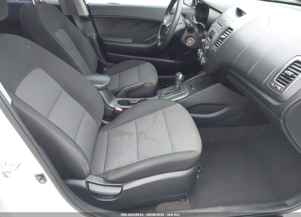 2015 KIA FORTE LX VIN: KNAFX4A65F5278143