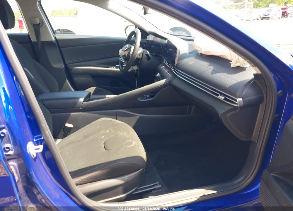 2023 HYUNDAI ELANTRA VIN: KMHLS4AG8PU445059