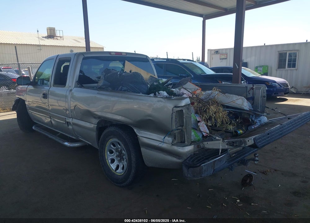 2003 CHEVROLET SILVERADO 1500 LS VIN: 2GCEC19TX31302890