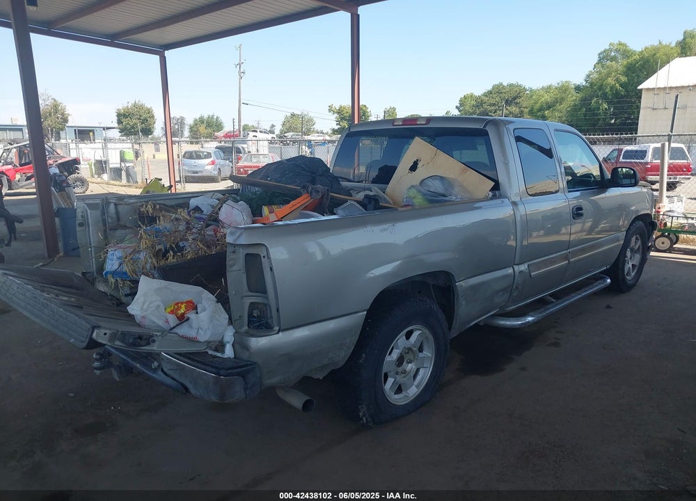 2003 CHEVROLET SILVERADO 1500 LS VIN: 2GCEC19TX31302890