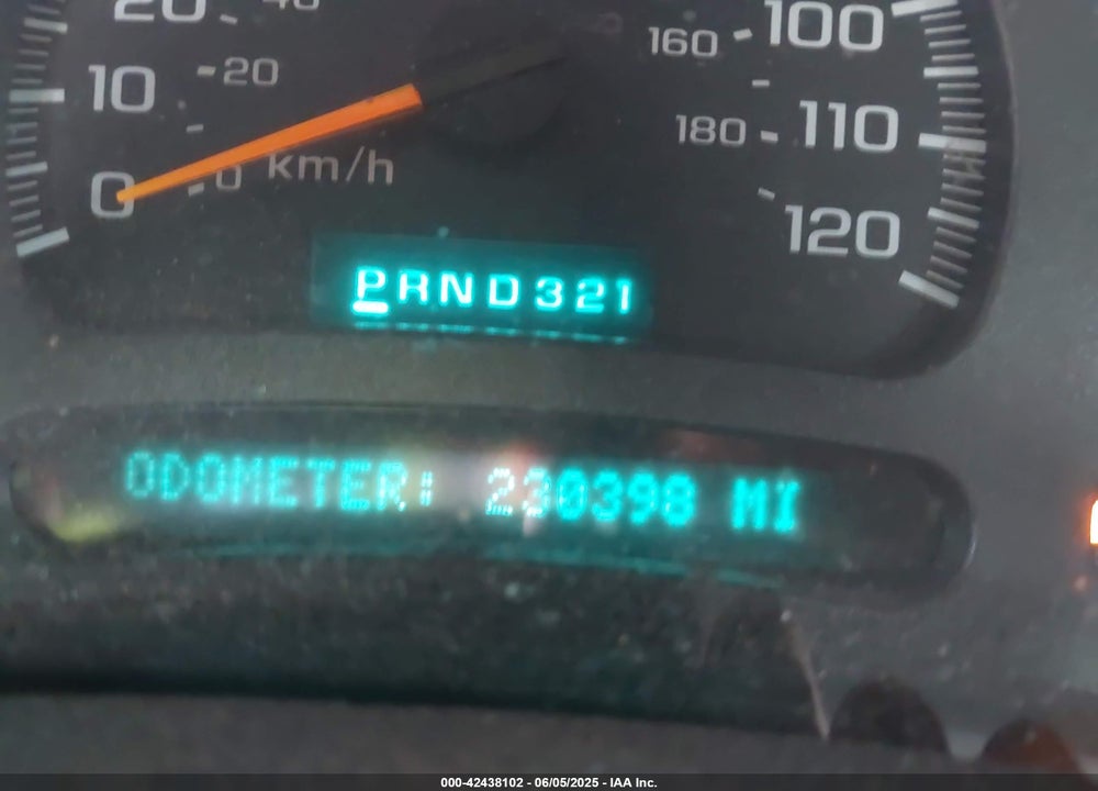 2003 CHEVROLET SILVERADO 1500 LS VIN: 2GCEC19TX31302890