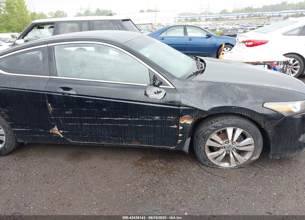 2010 HONDA ACCORD VIN: 1HGCS1B39AA014237