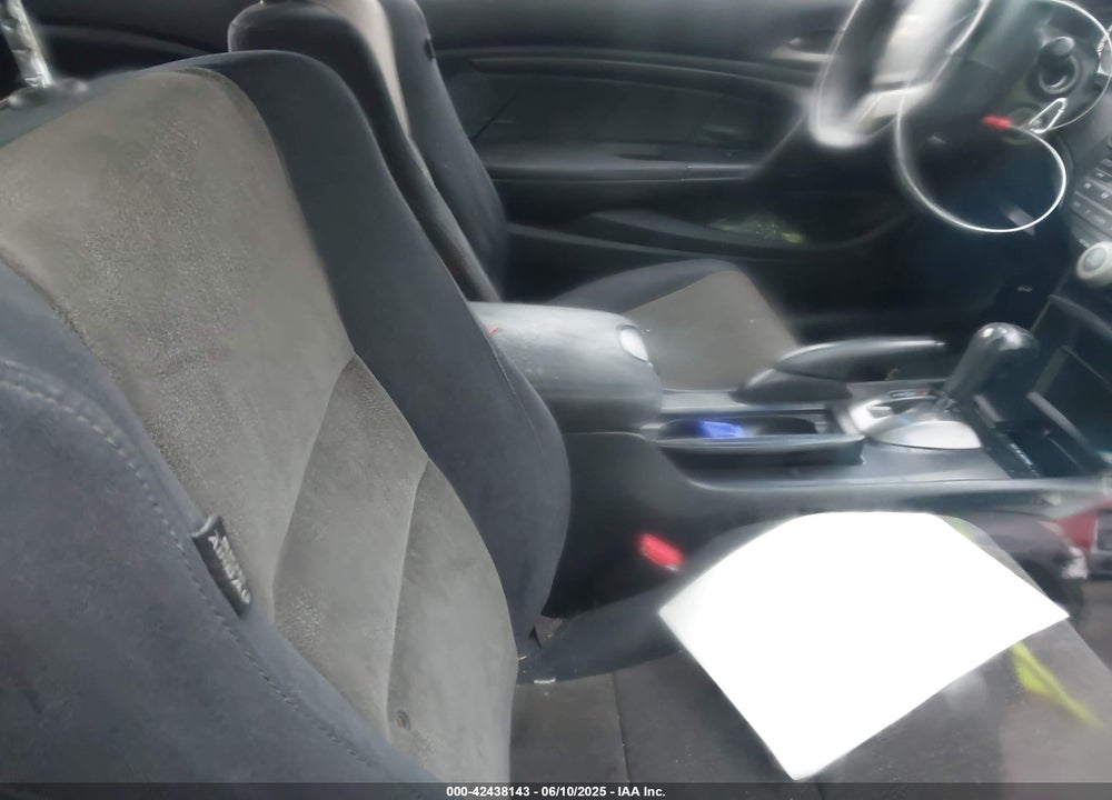 2010 HONDA ACCORD VIN: 1HGCS1B39AA014237