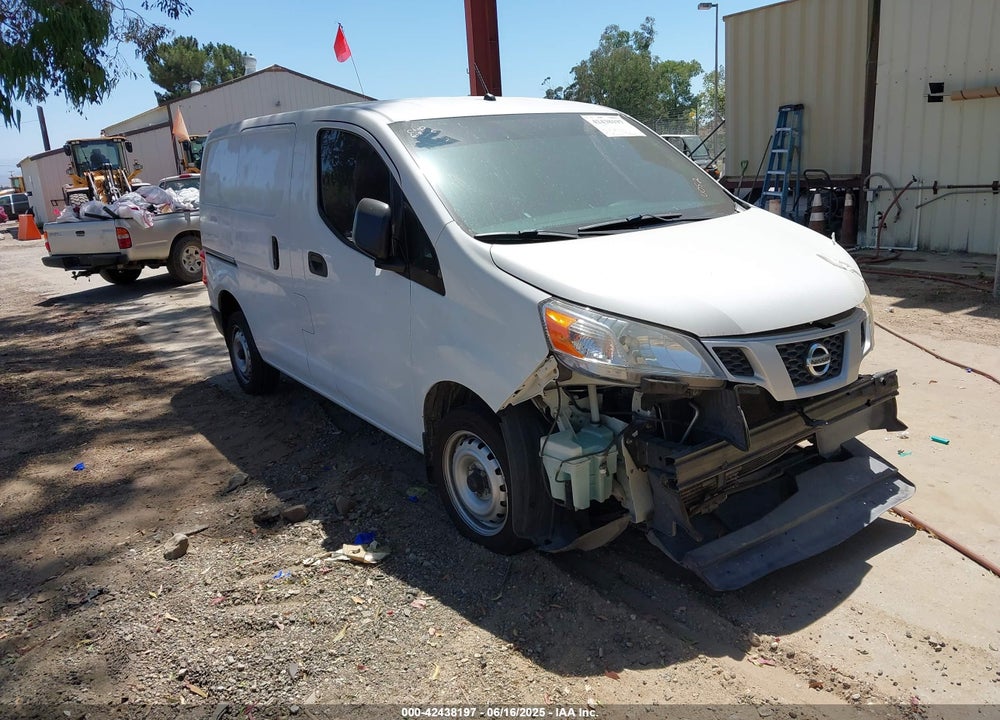 2015 NISSAN NV200 S VIN: 3N6CM0KN2FK690052