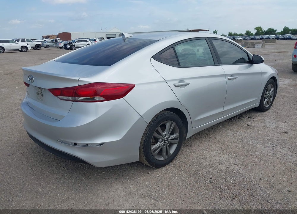 2018 HYUNDAI ELANTRA SEL VIN: 5NPD84LF7JH224226