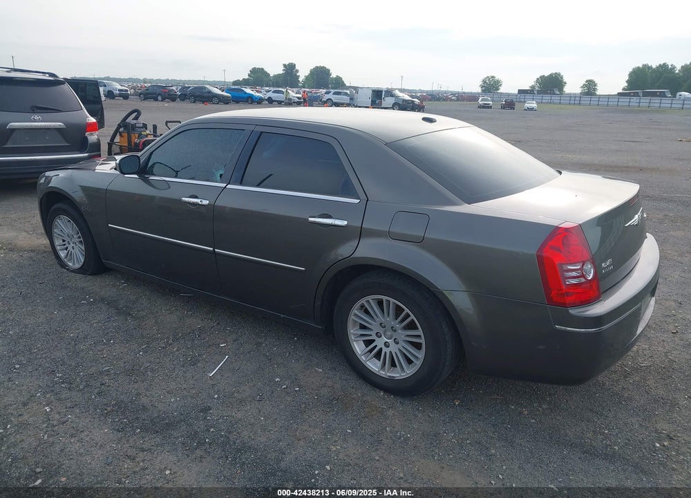 2010 CHRYSLER 300 VIN: 2C3CA5CV7AH185549