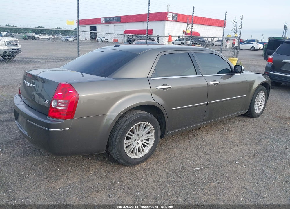 2010 CHRYSLER 300 VIN: 2C3CA5CV7AH185549
