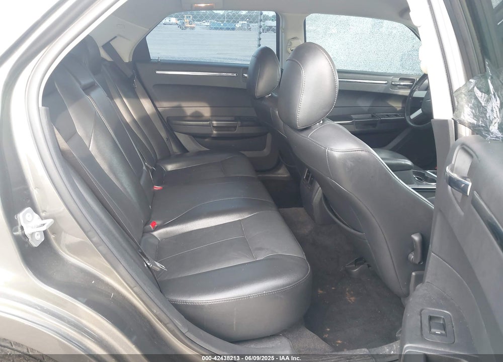 2010 CHRYSLER 300 VIN: 2C3CA5CV7AH185549