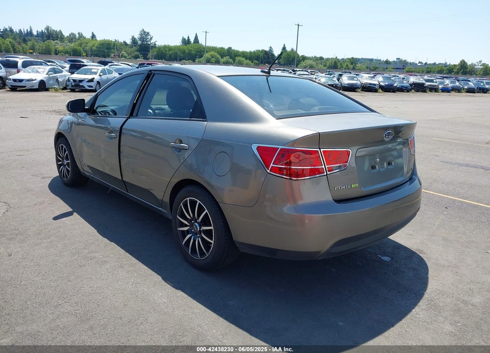 2011 KIA FORTE VIN: KNAFU4A24B5382350