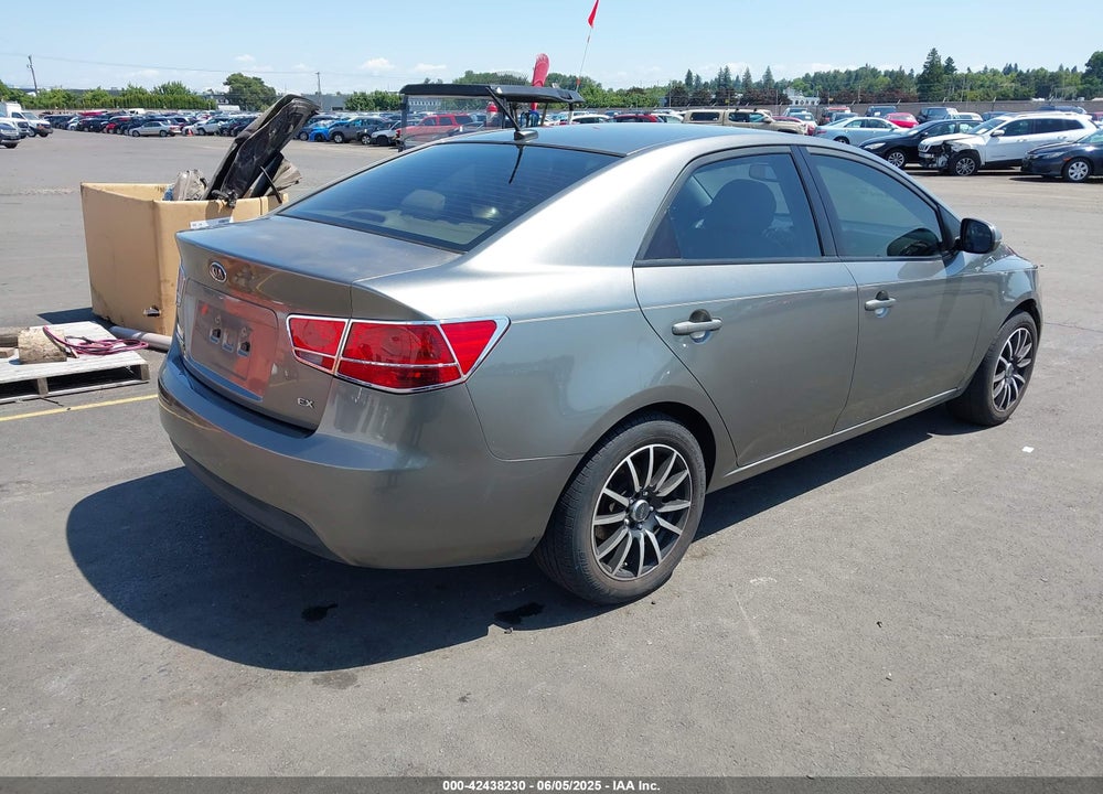 2011 KIA FORTE VIN: KNAFU4A24B5382350