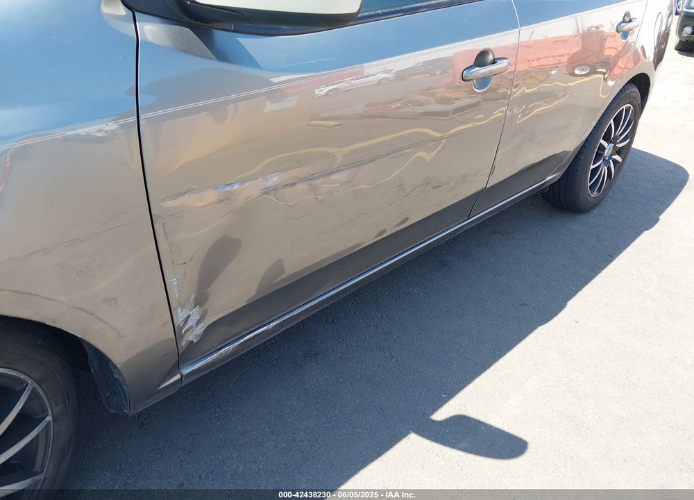 2011 KIA FORTE VIN: KNAFU4A24B5382350