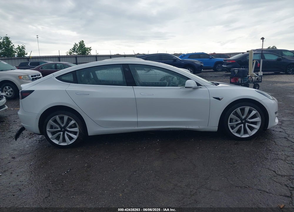 2018 TESLA MODEL 3 VIN: 5YJ3E1EA2JF006519