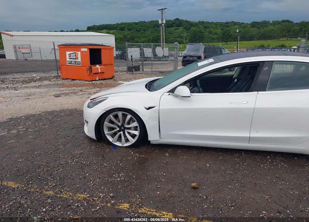 2018 TESLA MODEL 3 VIN: 5YJ3E1EA2JF006519
