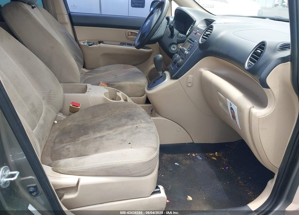 2009 KIA RONDO VIN: KNAFG528X97237103