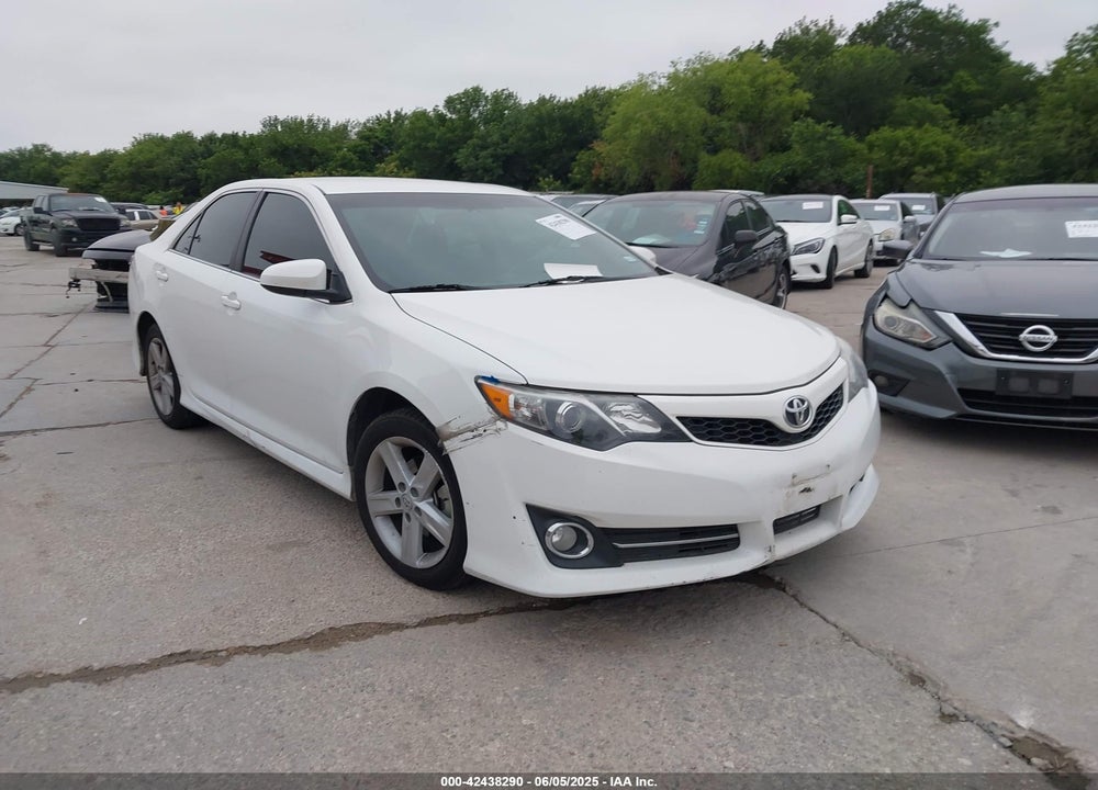 2014 TOYOTA CAMRY SE VIN: 4T1BF1FKXEU733545