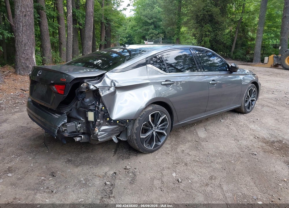 2023 NISSAN ALTIMA SR VIN: 1N4BL4CV2PN370559