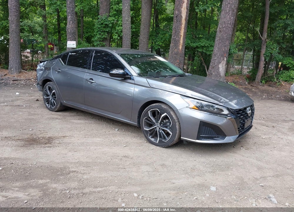 2023 NISSAN ALTIMA SR VIN: 1N4BL4CV2PN370559