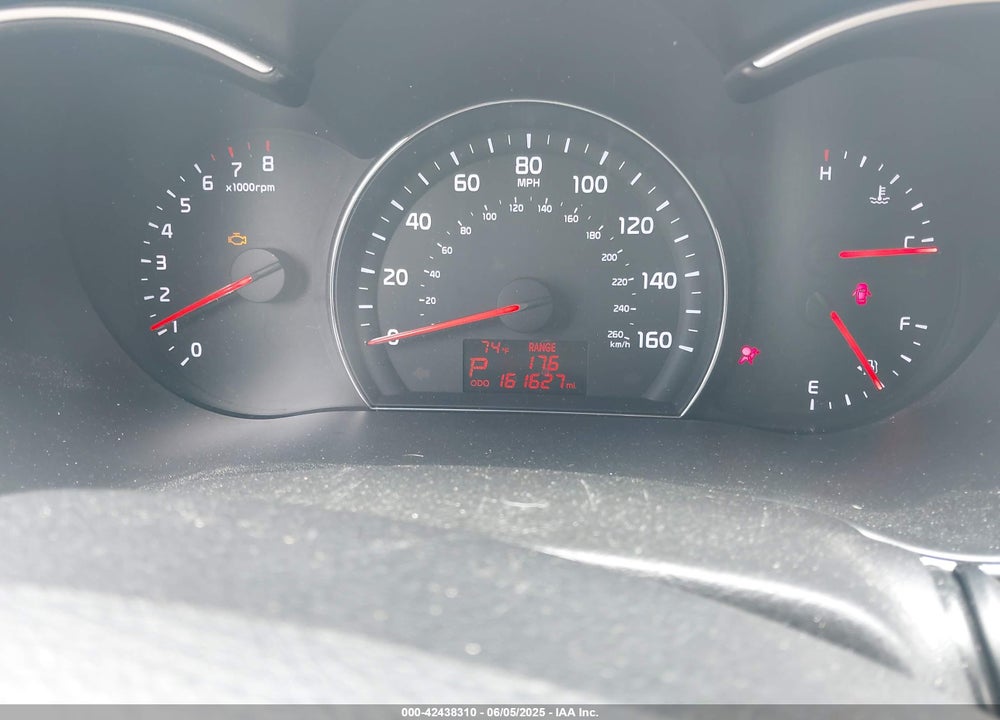 2014 KIA SORENTO VIN: 5XYKTCA63EG521218