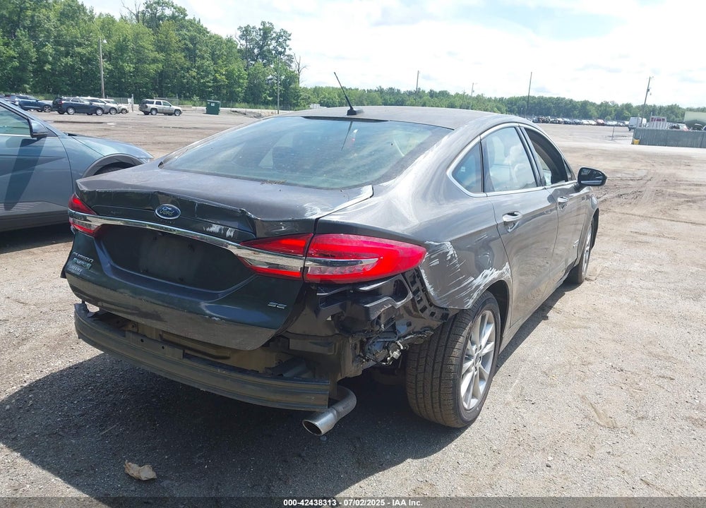2017 FORD FUSION VIN: 3FA6P0PU3HR121802