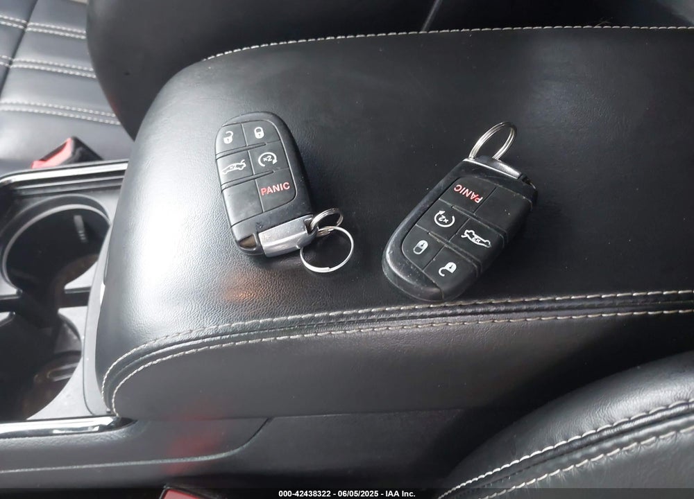 2015 CHRYSLER 300 VIN: 2C3CCAGG6FH892339
