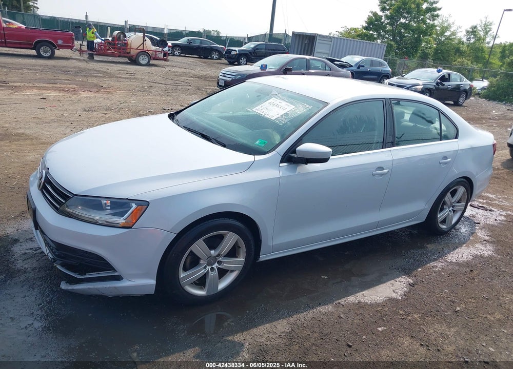 2017 VOLKSWAGEN JETTA VIN: 3VW2B7AJ3HM376653