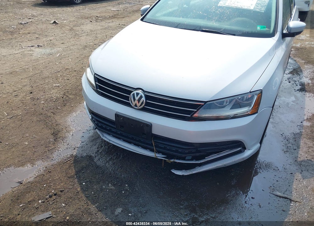 2017 VOLKSWAGEN JETTA VIN: 3VW2B7AJ3HM376653
