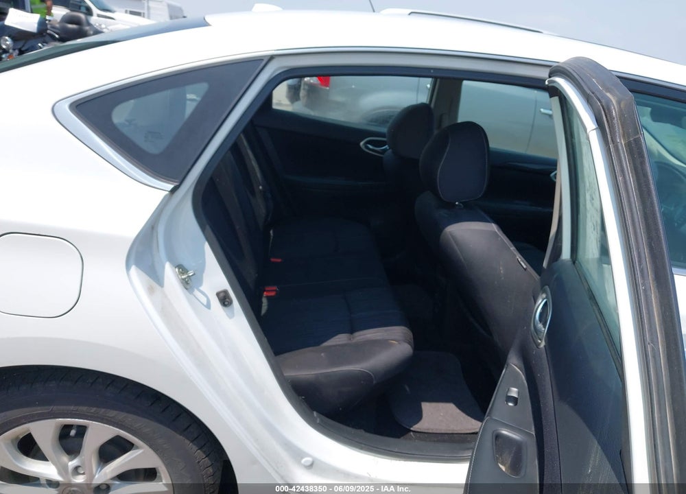 2018 NISSAN SENTRA SV VIN: 3N1AB7AP6JY277605