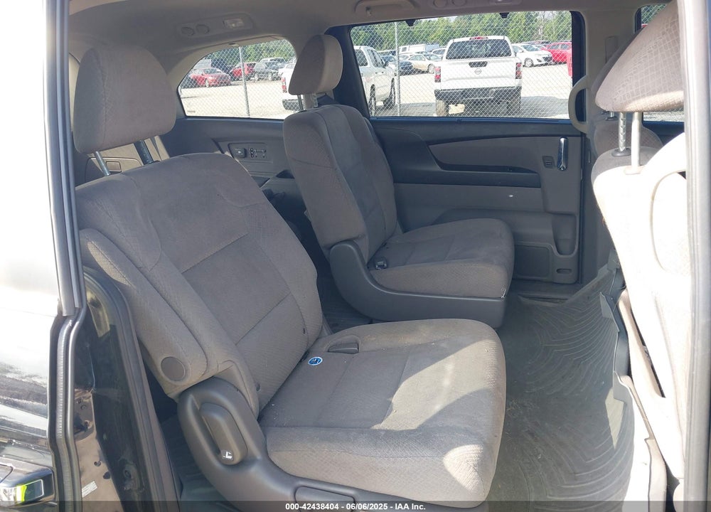 2016 HONDA ODYSSEY SE VIN: 5FNRL5H34GB148061