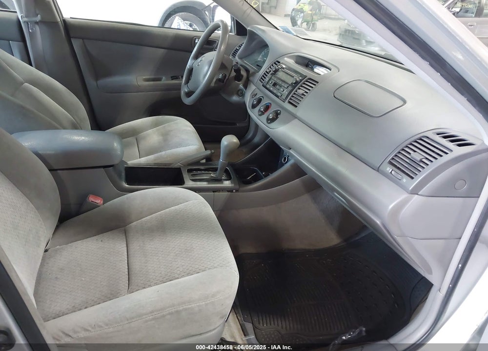 2004 TOYOTA CAMRY LE VIN: 4T1BE32K64U327071