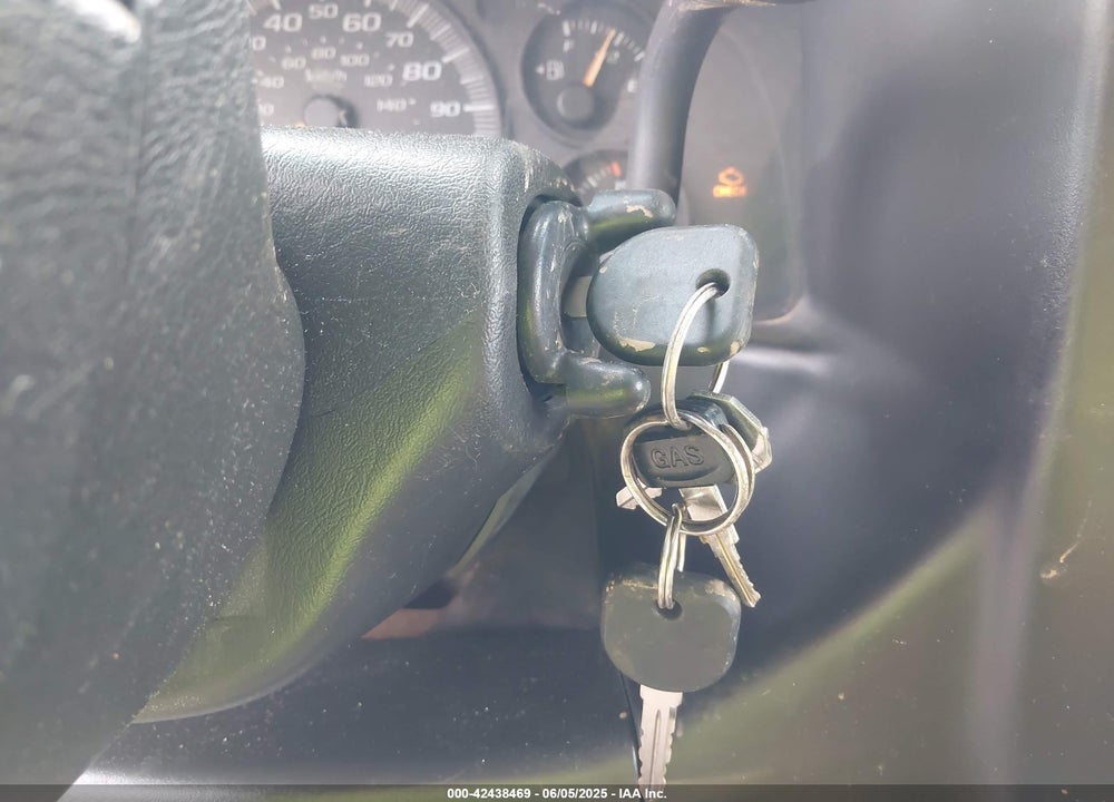 2005 GMC SAVANA CUTAWAY STANDARD VIN: 1GDHG31U951909952