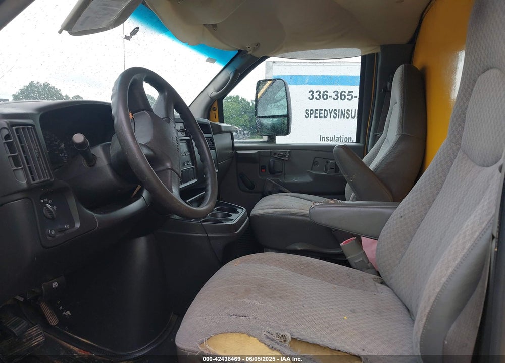 2005 GMC SAVANA CUTAWAY STANDARD VIN: 1GDHG31U951909952